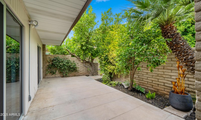 Private Patio 2