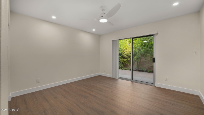 Guest Bedroom/patio