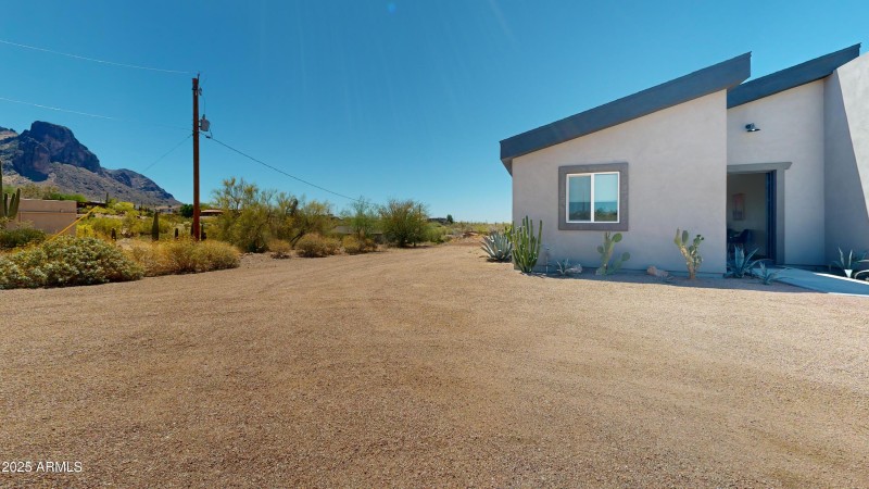 side yard