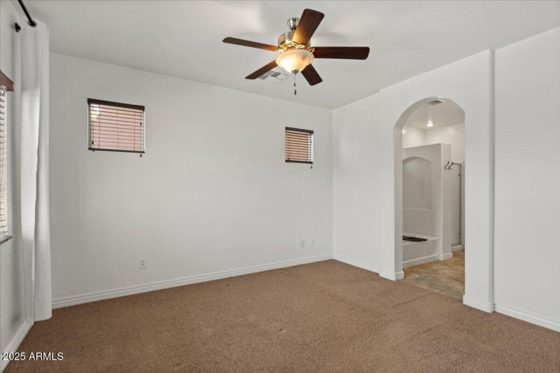 15-PRIMARY BEDROOM