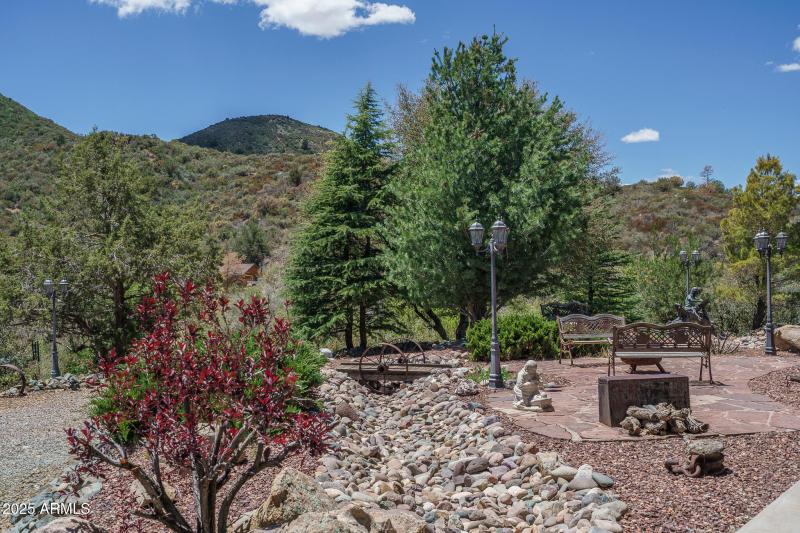 24) FRONT YARD