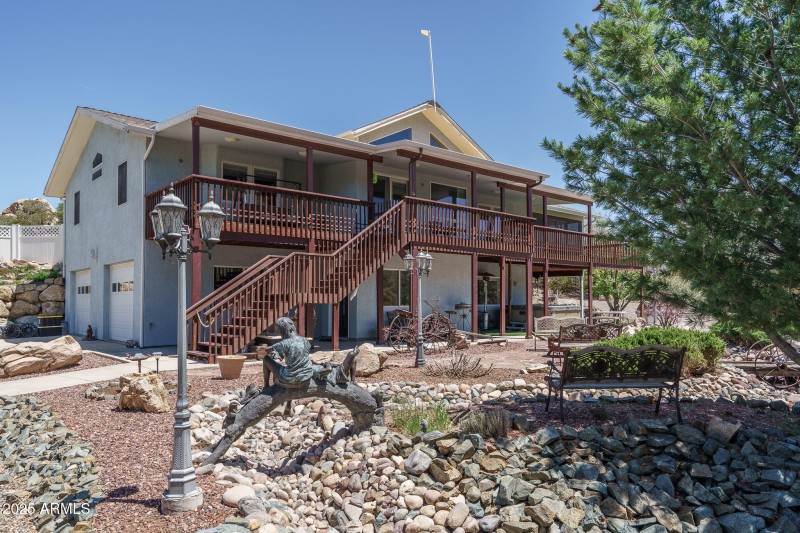 69) FRONT OF HOME