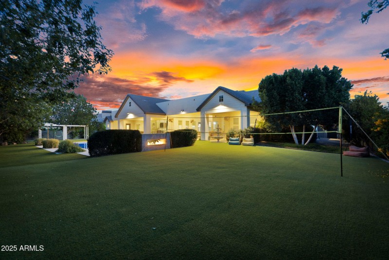 7-web-or-mls-20644 E Sunrise Ct Twilight