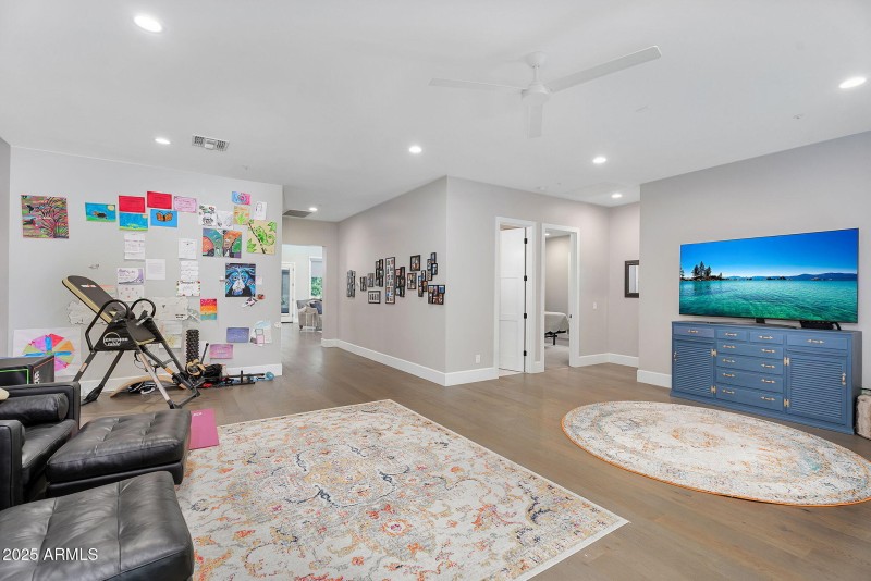 52-web-or-mls-20644 E Sunrise Ct -29