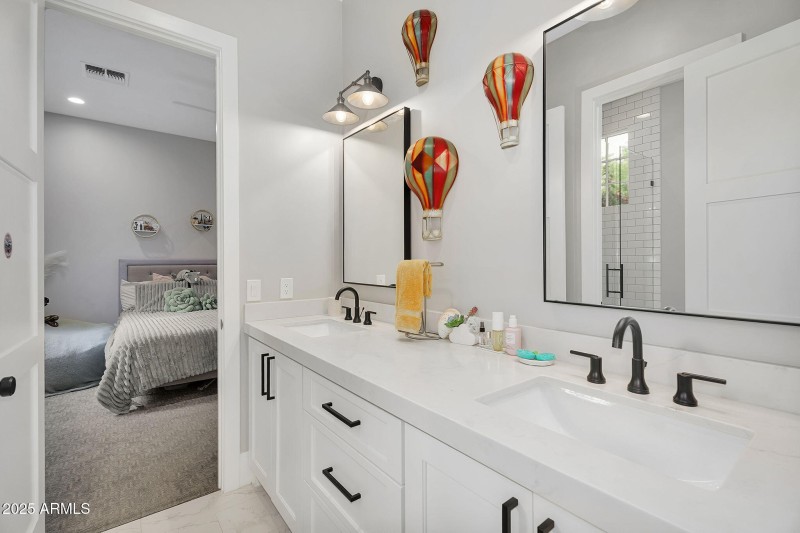 56-web-or-mls-20644 E Sunrise Ct -33