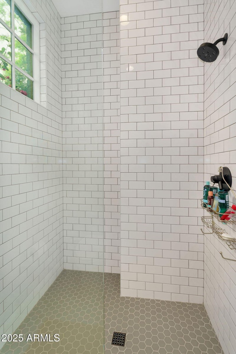 58-web-or-mls-20644 E Sunrise Ct -35