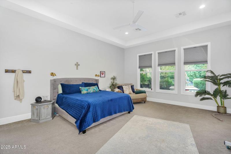 63-web-or-mls-20644 E Sunrise Ct -40