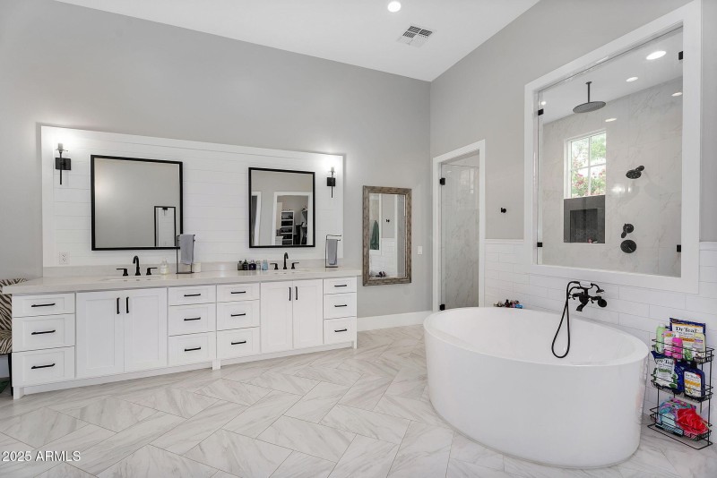 66-web-or-mls-20644 E Sunrise Ct -43