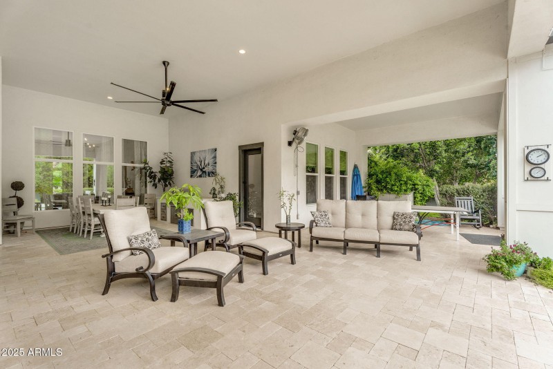 100-web-or-mls-20644 E Sunrise Ct -77