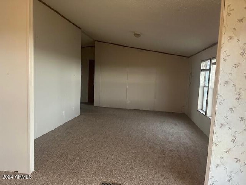 FAMILYROOM