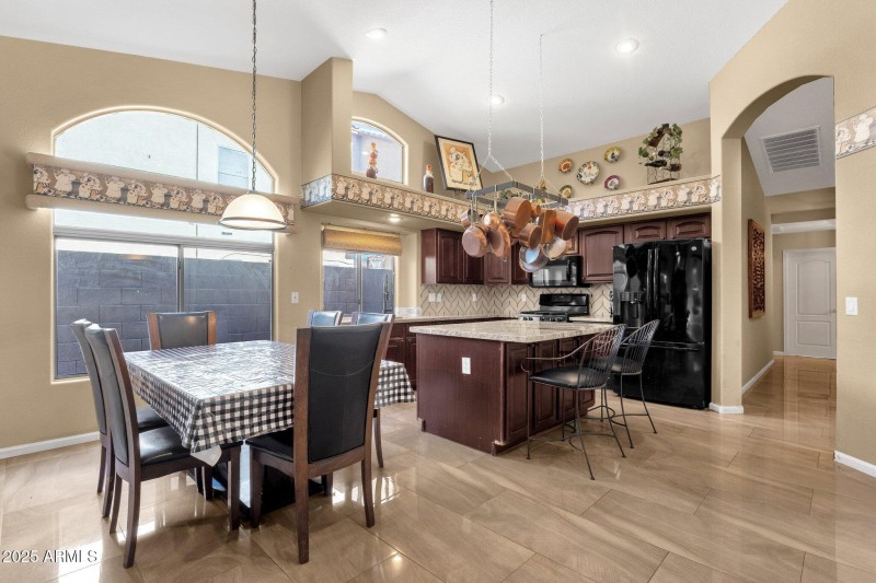 Breakfast Room