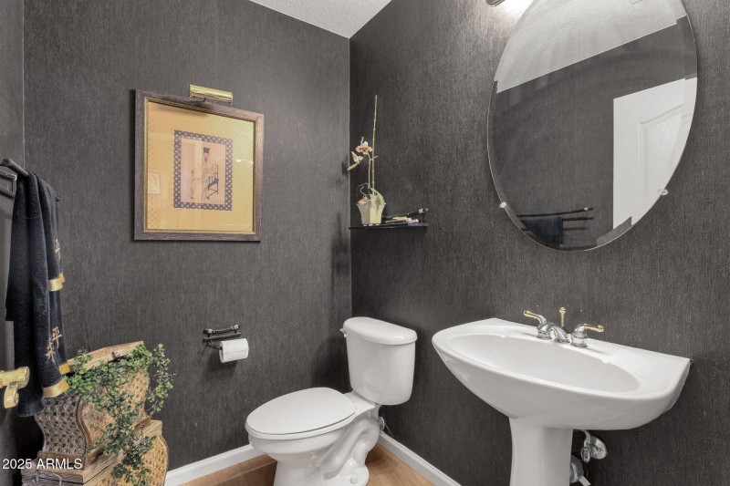 1/2 bath