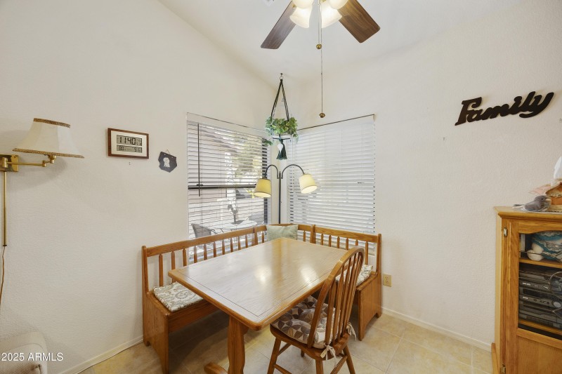 Kitchen eating area