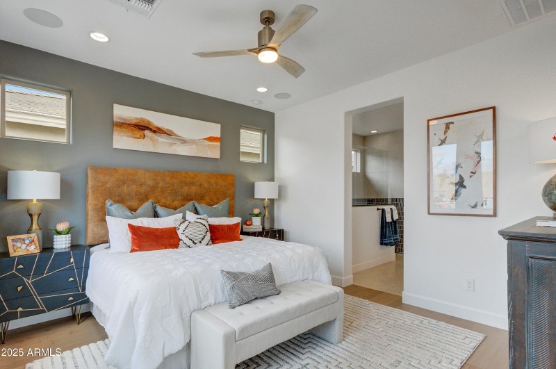 011_Owners Suite
