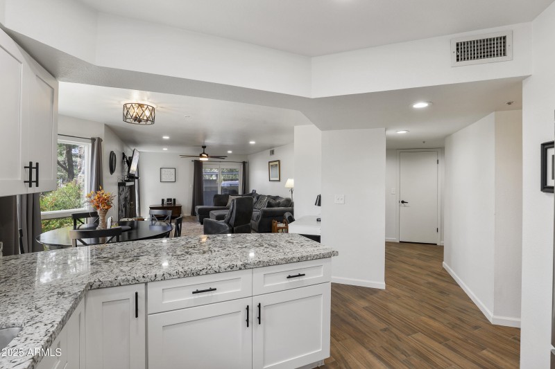 Kitchen (3)