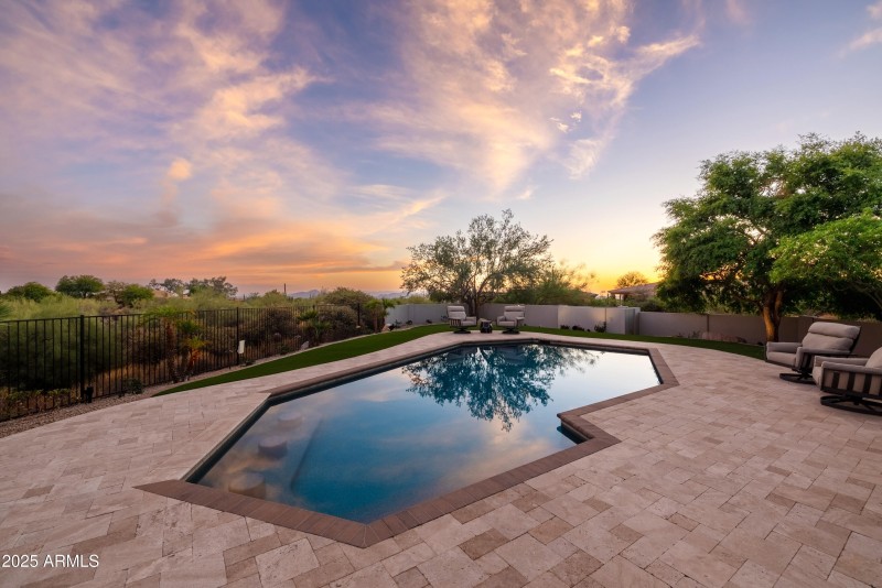 R6__7545-HDR-2
