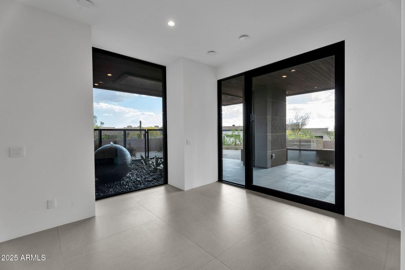 11-web-or-mls-10354 E Celestial Dr-11