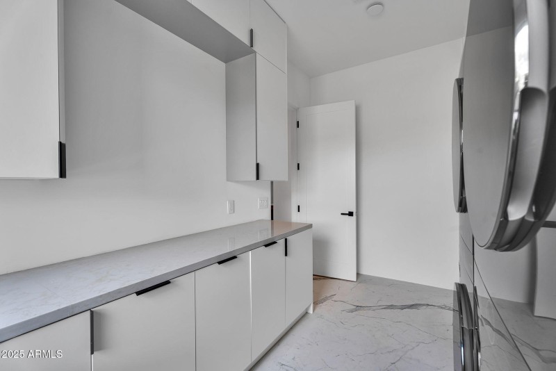 27-web-or-mls-10354 E Celestial Dr-27