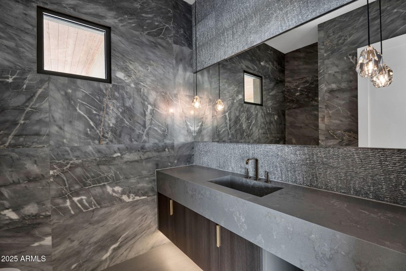 29-web-or-mls-10354 E Celestial Dr-29
