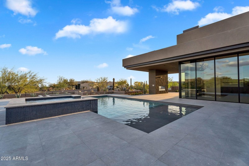 63-web-or-mls-10354 E Celestial Dr-63