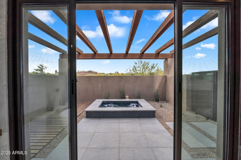 67-web-or-mls-10354 E Celestial Dr-67