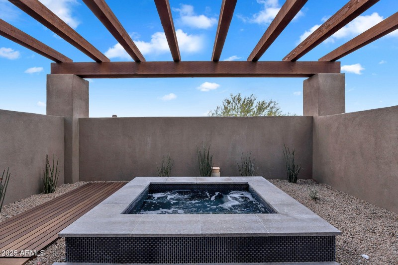 70-web-or-mls-10354 E Celestial Dr-70