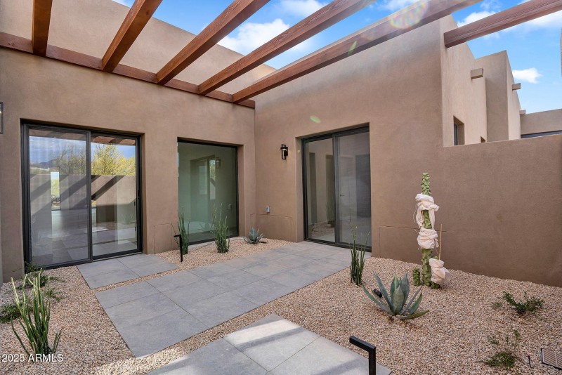 73-web-or-mls-10354 E Celestial Dr-73
