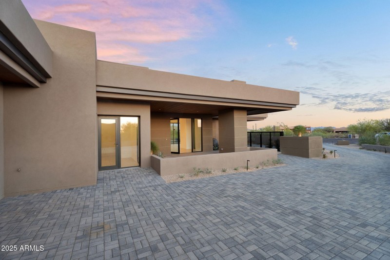 86-web-or-mls-10354 E Celestial Dr Twili