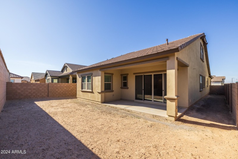 31)BACK OF HOME