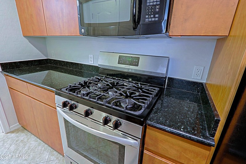 Gas range