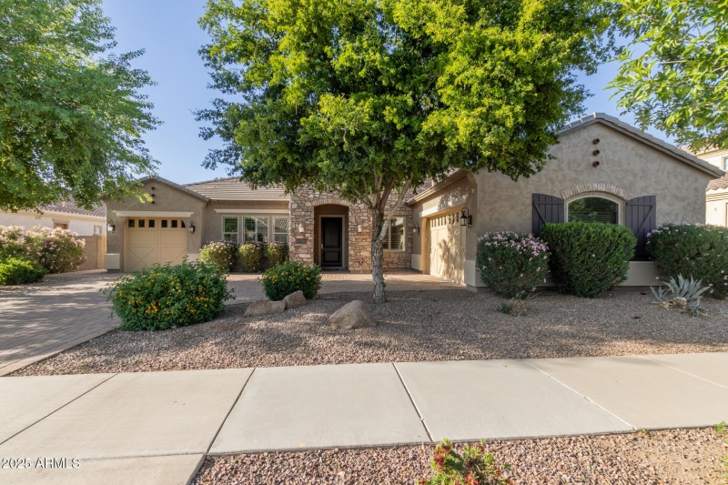 01 - Escalante 22290