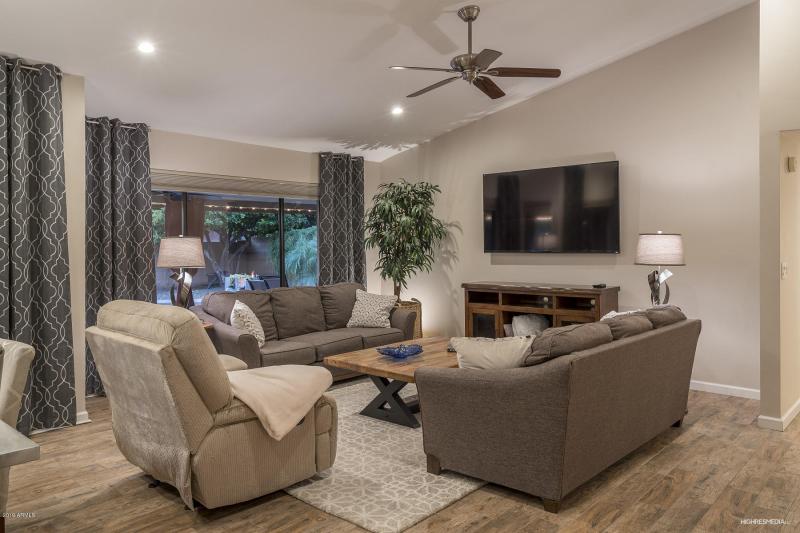 COMFY SEATING THROUGH OUT