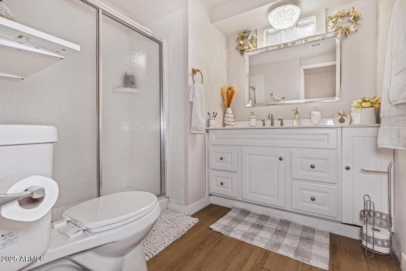 17 Bathroom