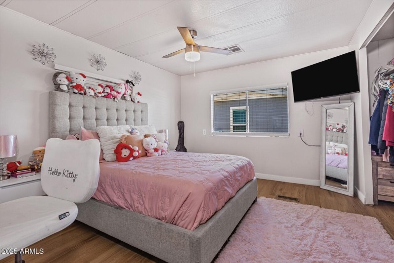 18 Master Bedroom 1