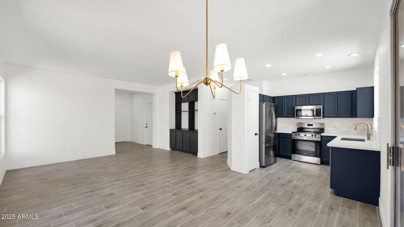 11-web-or-mls-P1322287