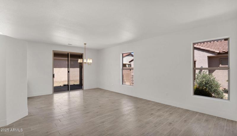 14-web-or-mls-P1322278