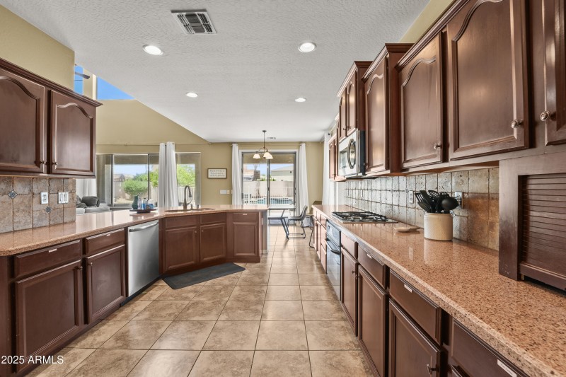 14430 W Windsor Ave-16