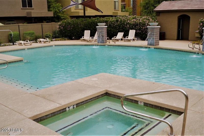 Villagio S Pool (1)