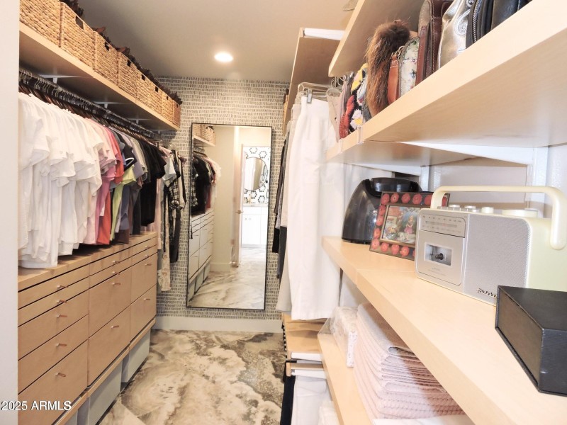 Closet 3