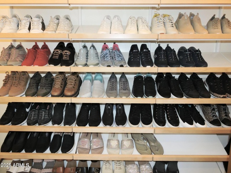 Closet 26