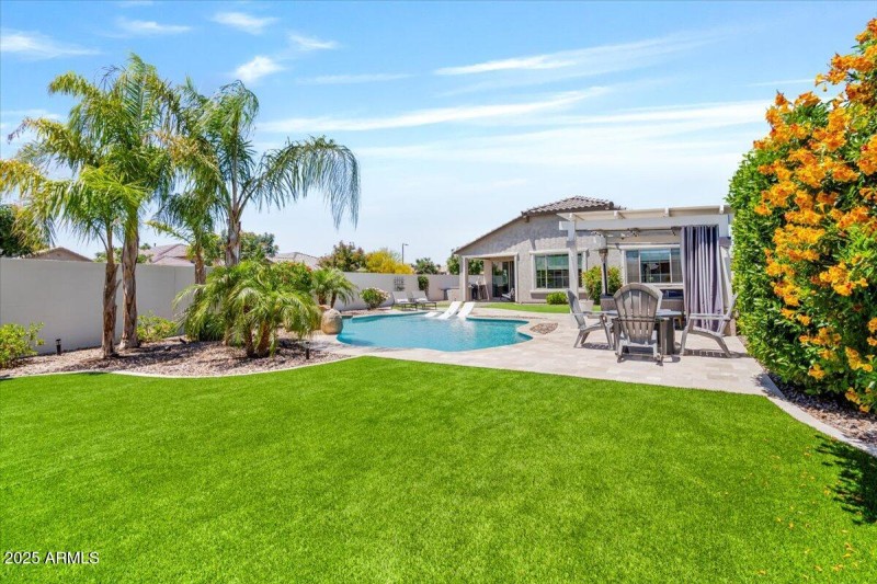Artificial turf