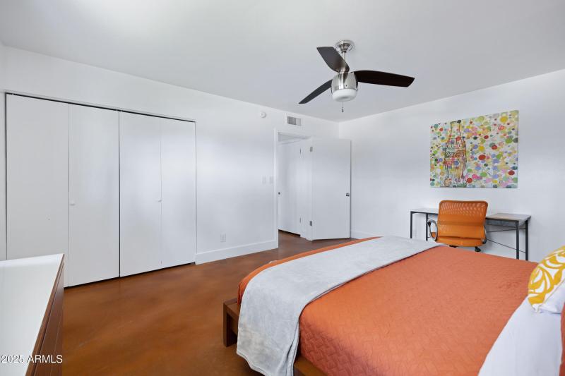 6906 E 4th St unit 4-19