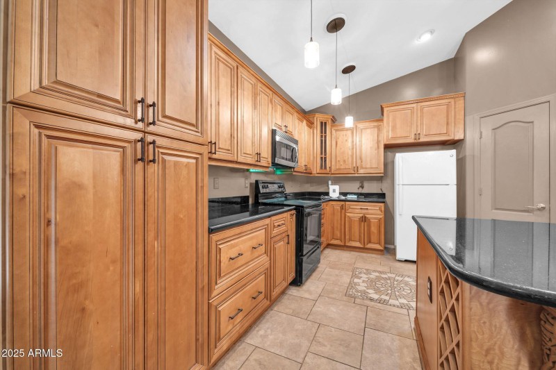 Upgraded Cabinets