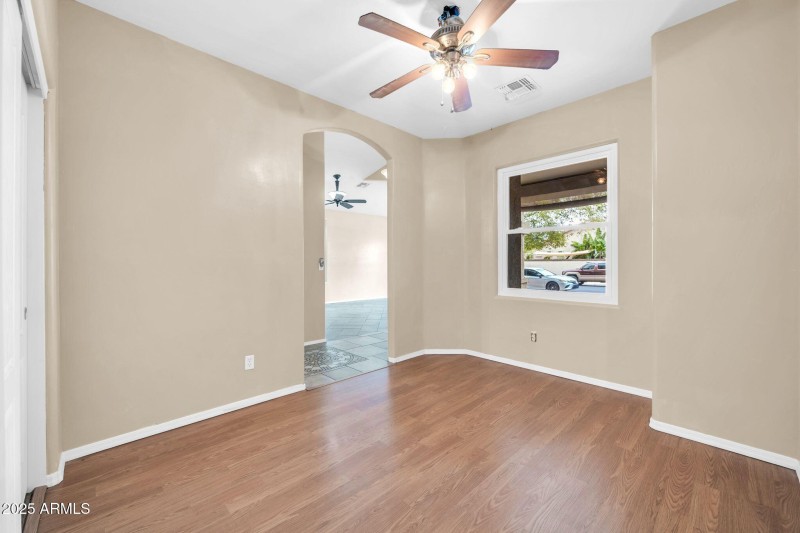 Bedroom 4/Den