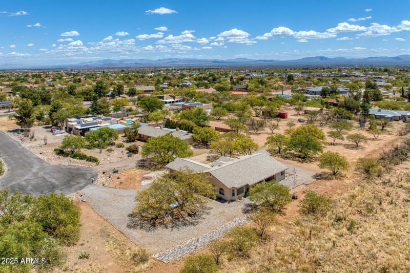 053024-4743 Ojibwa Court