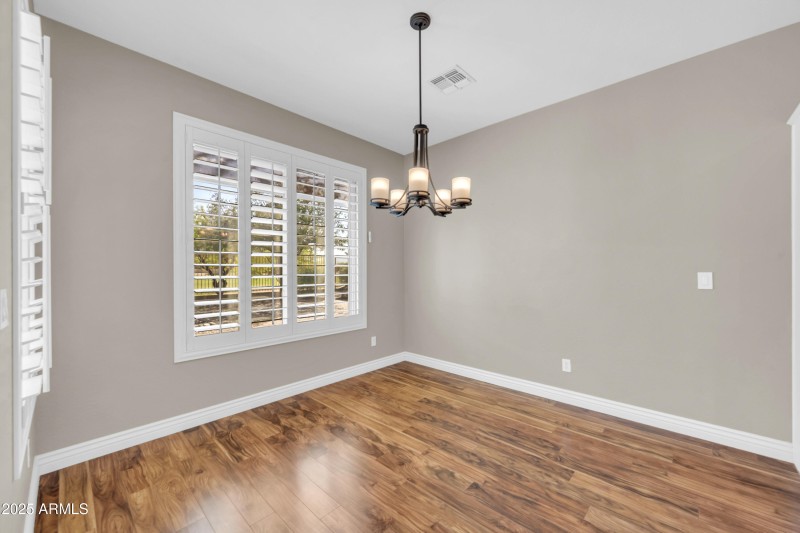3565 E Meadowview Dr-3