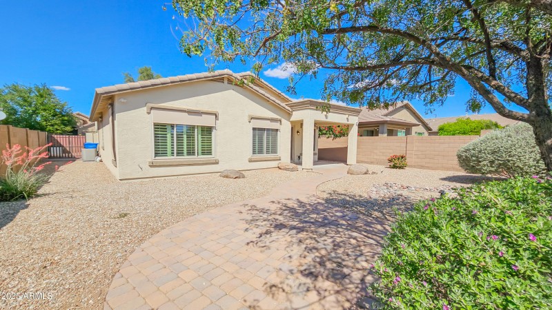 3565 E Meadowview Dr-25