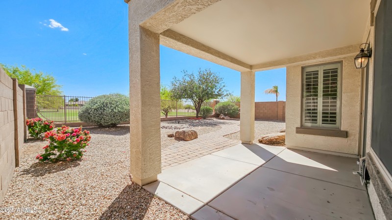 3565 E Meadowview Dr-27