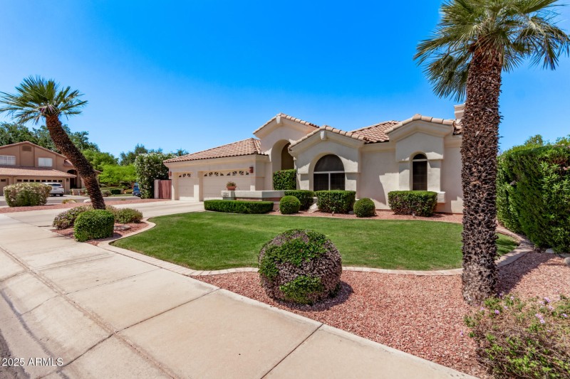 7648 W Mauna Loa