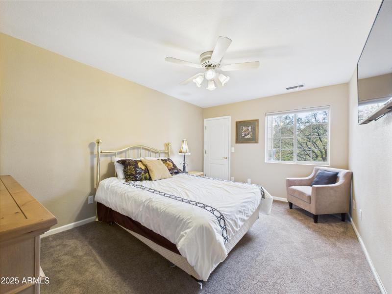 Bedroom 4, LL